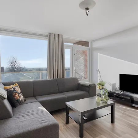 Apartment Comfortable Close To The Coast