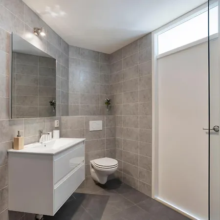 Comfortable Close To The Coast Daire