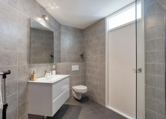 Comfortable Close To The Coast Apartment