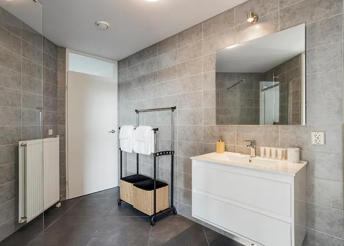 Apartment Comfortable Close To The Coast Burgerbrug